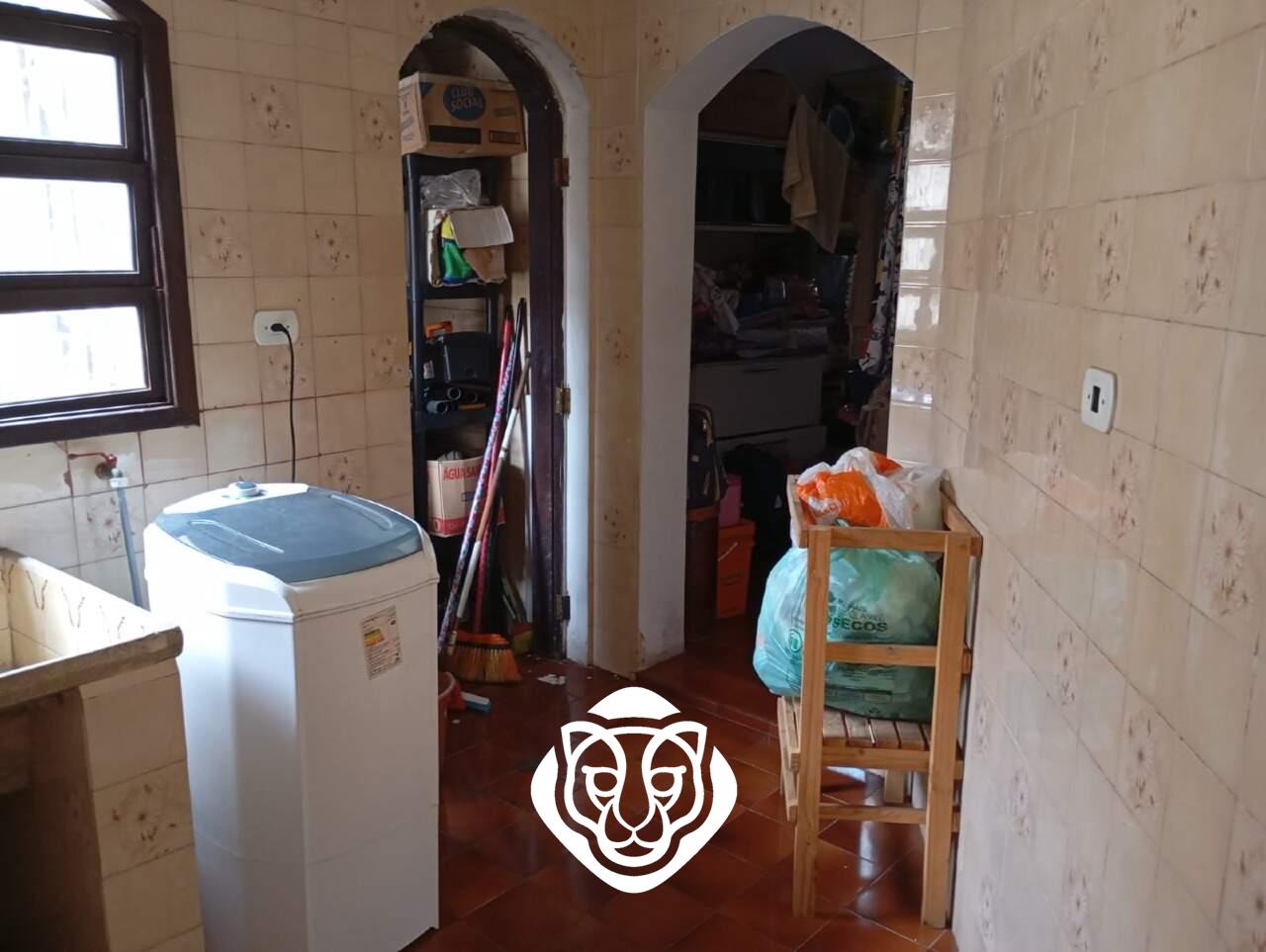 Quarto empregada e banheiro