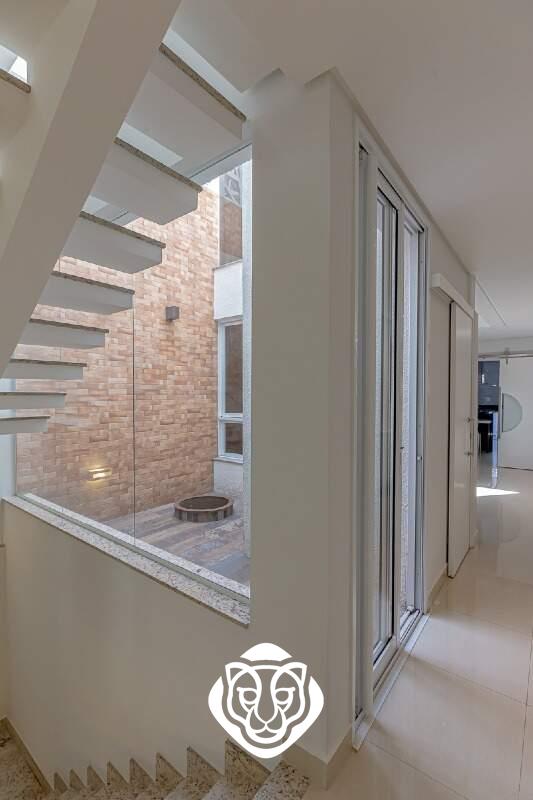 Área de iluminação / Corredor