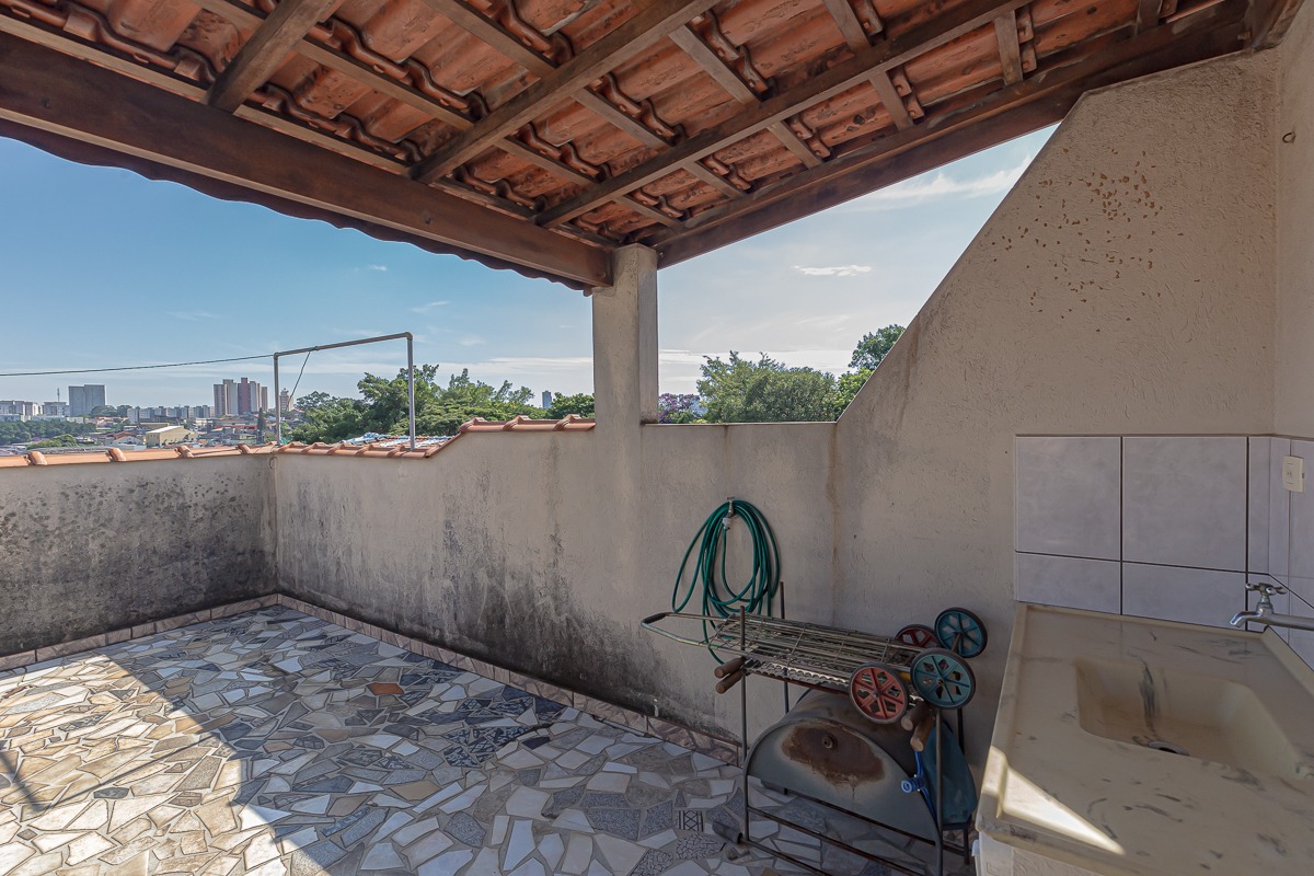 Área de serviço / Casa II