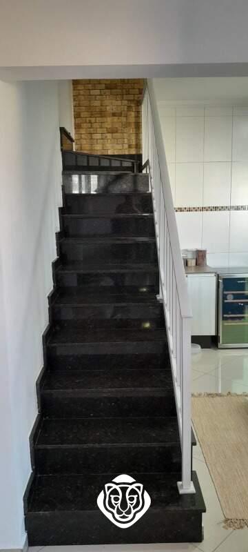 escada acesso cobertura