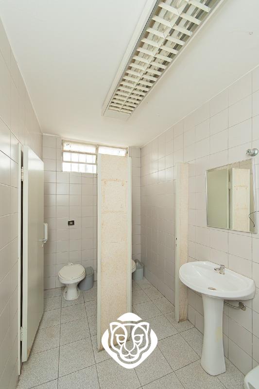 Banheiros primeiro andar
