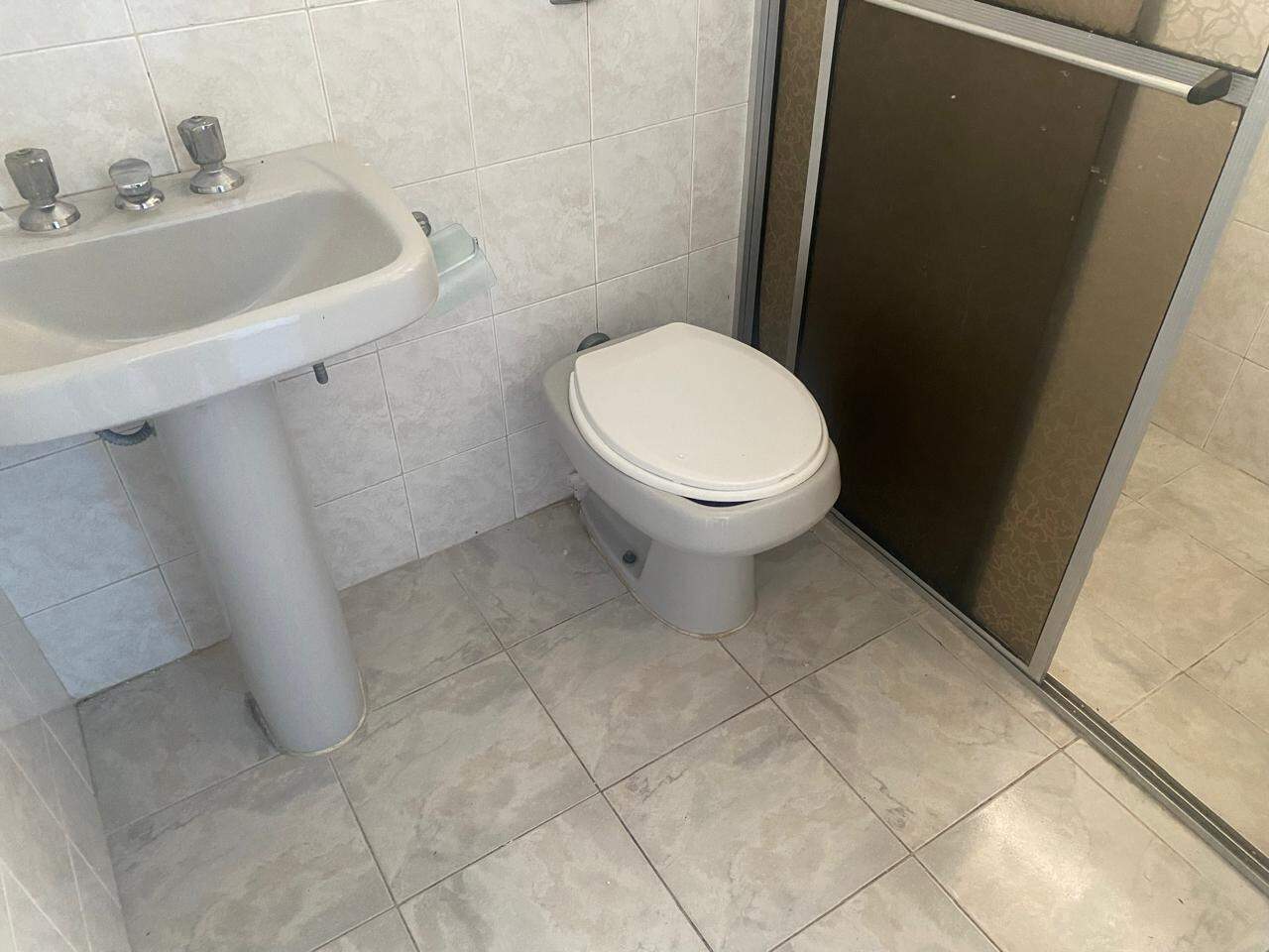 banheiro suite casa I