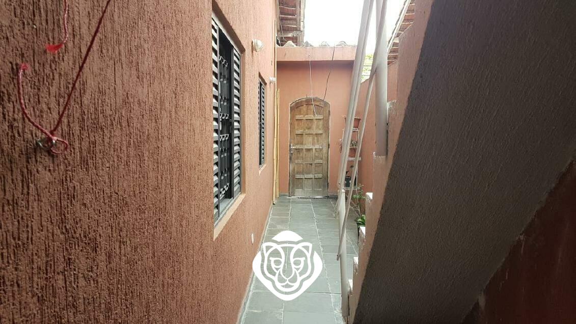 Corredor para Edícula