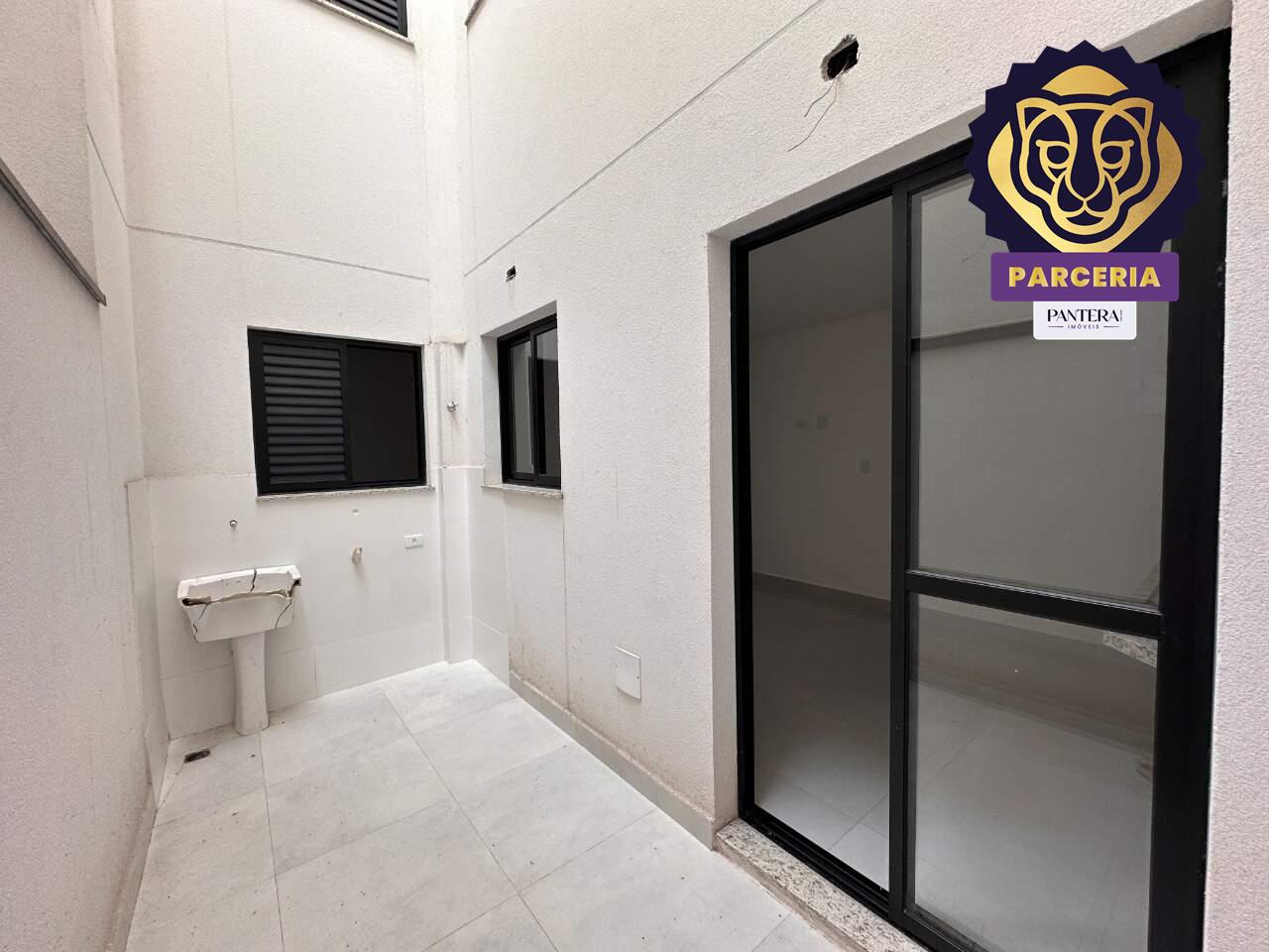 Quintal com Área de serviço