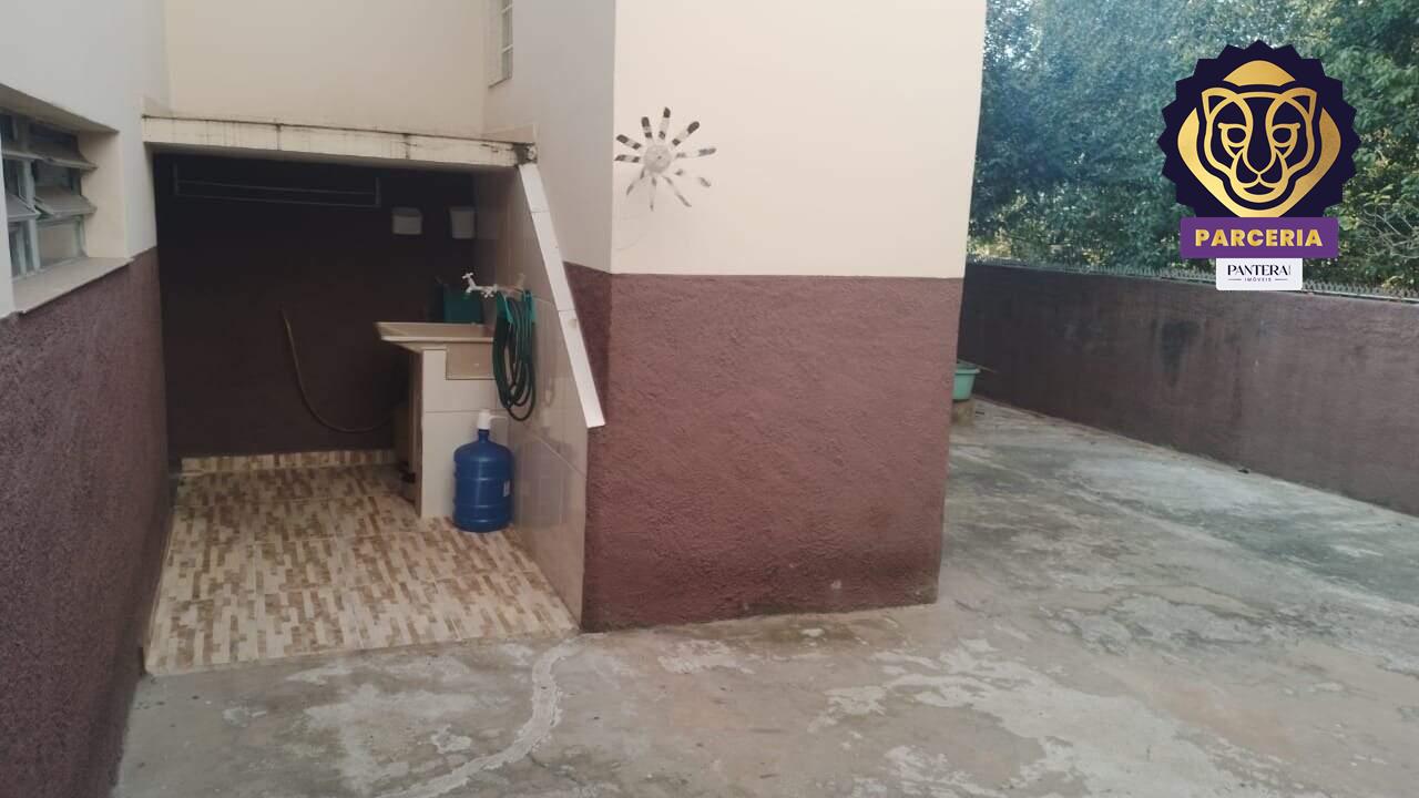 Área de serviçQuintal fundos o 