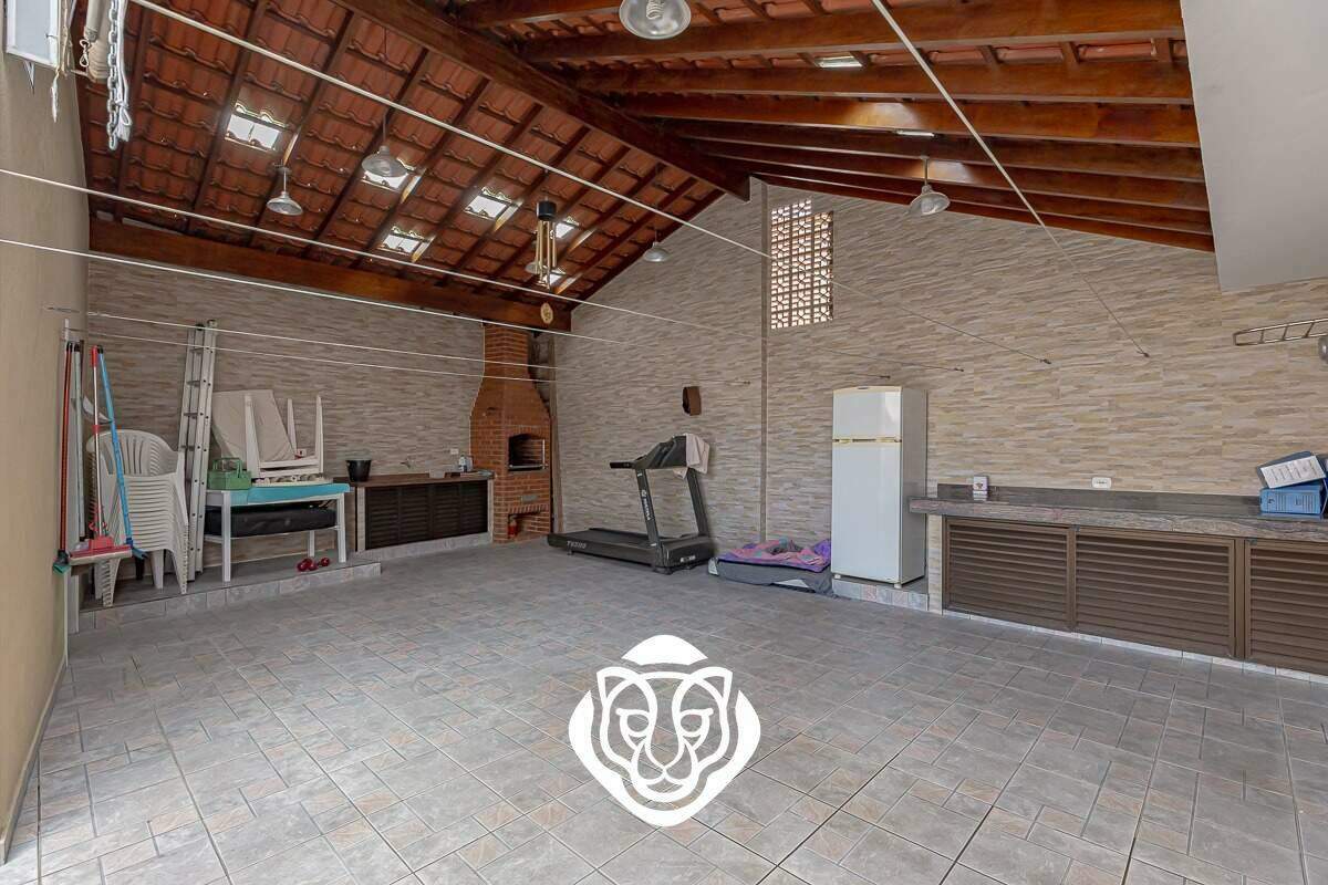 Área de churrasqueira