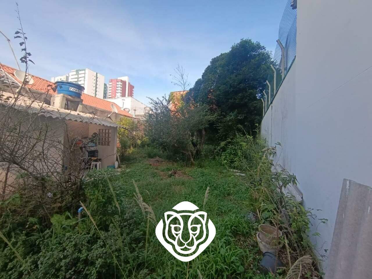 Área terreno