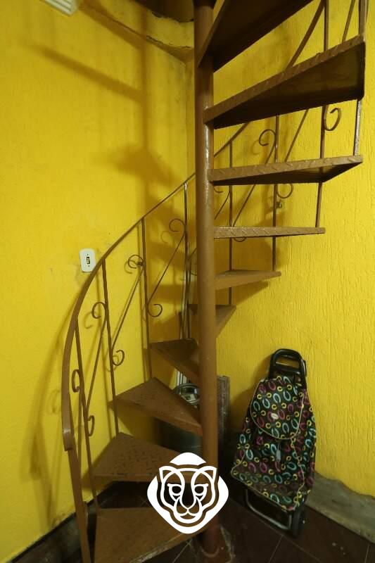 Acesso para área de churrasqueira 