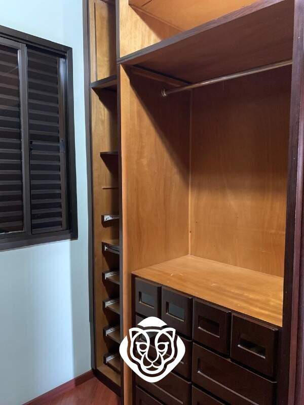 Dormitório III - Closet