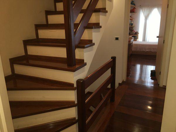 Escadas - Acesso sotão