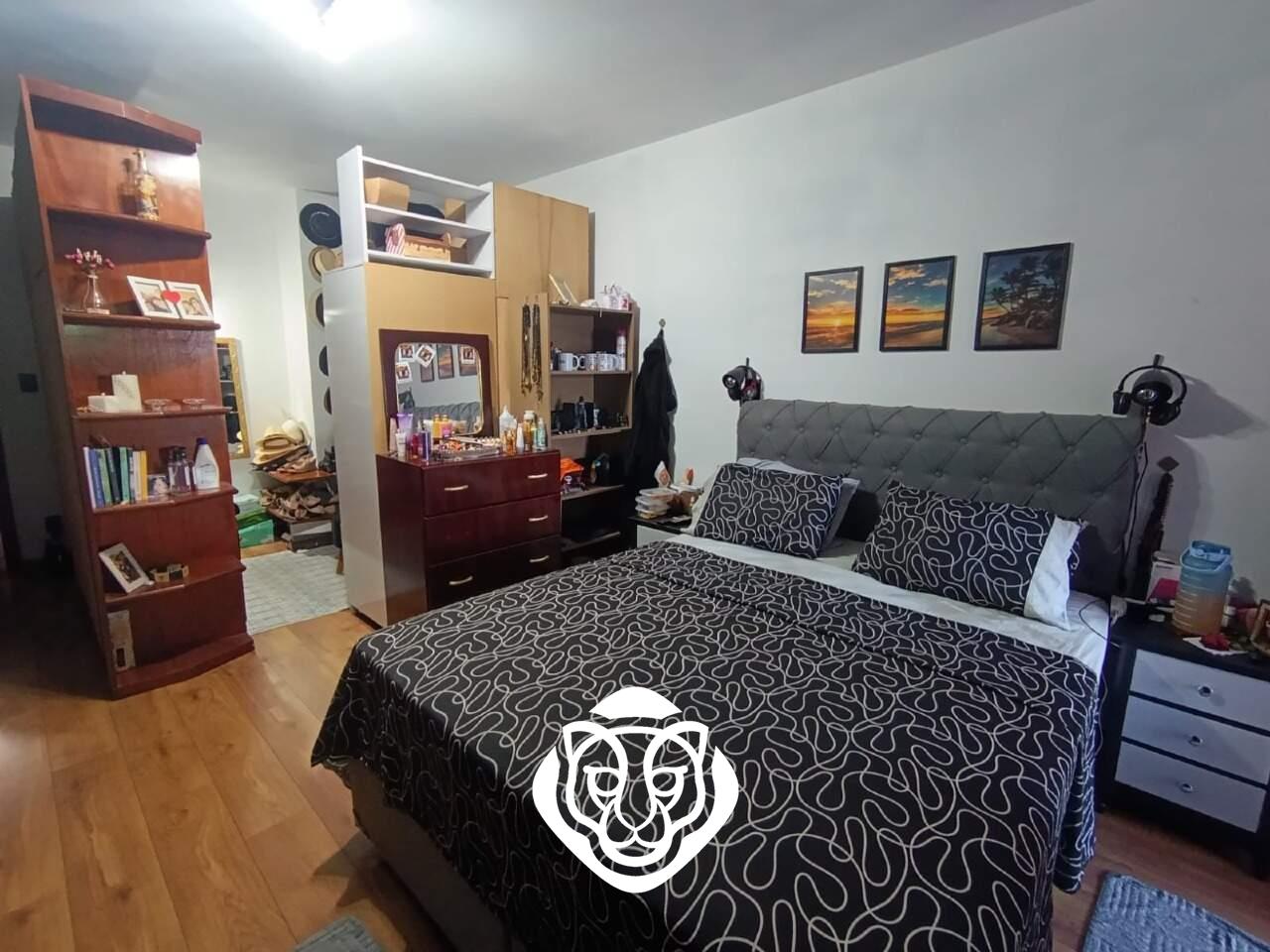 Dormitório I com suíte e sacada