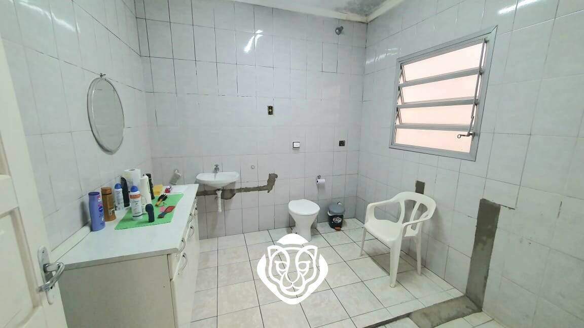 Banheiro I