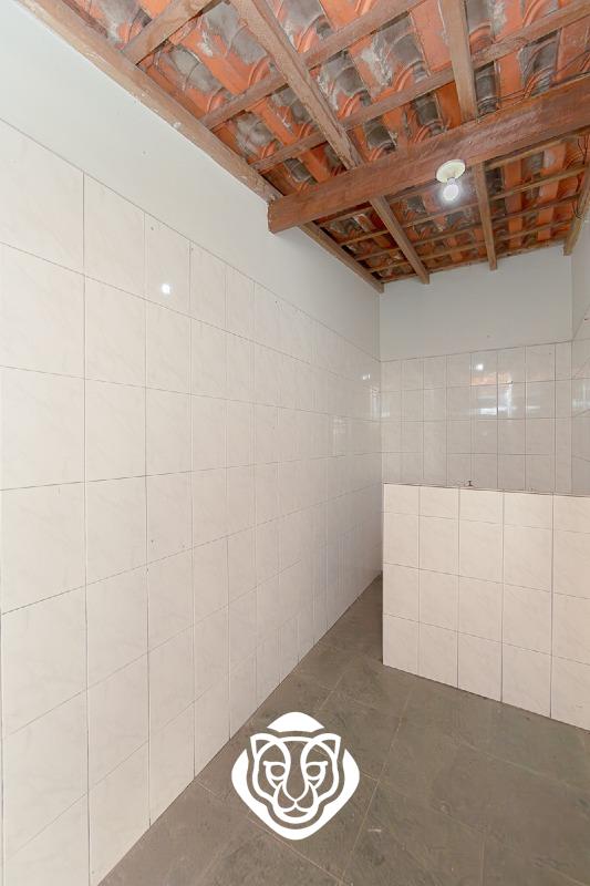 Área de serviço casa fundos 