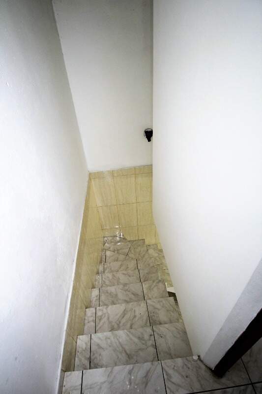 Casa II - escadas acesso quarto