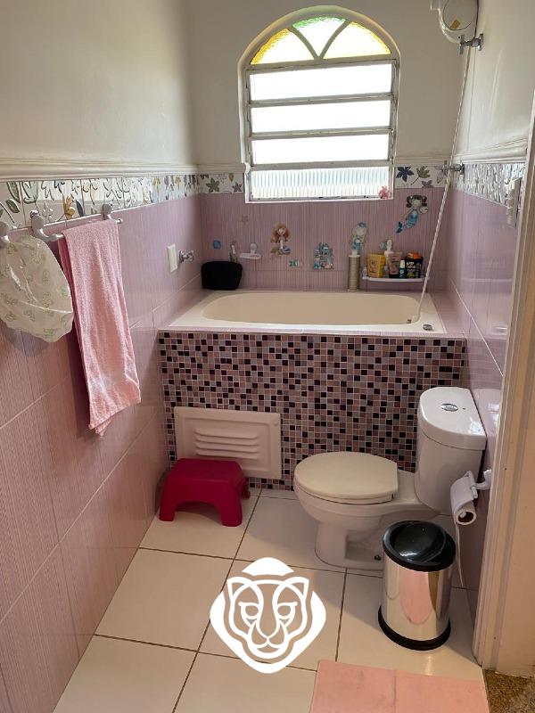 Banheiro dormitorio II