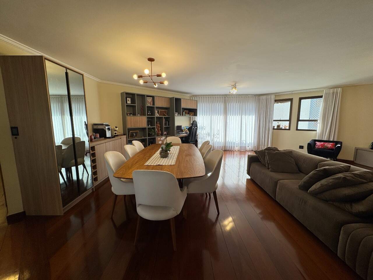 Sala de Estar e Jantar