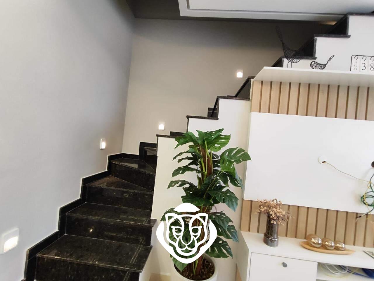 Escada de acesso aos dormitórios