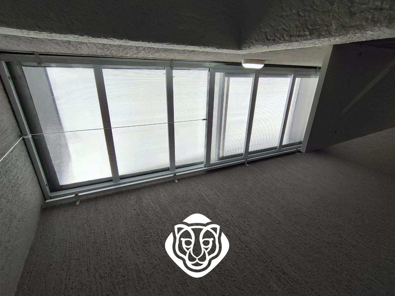 Telhado retrátil da Área de serviço