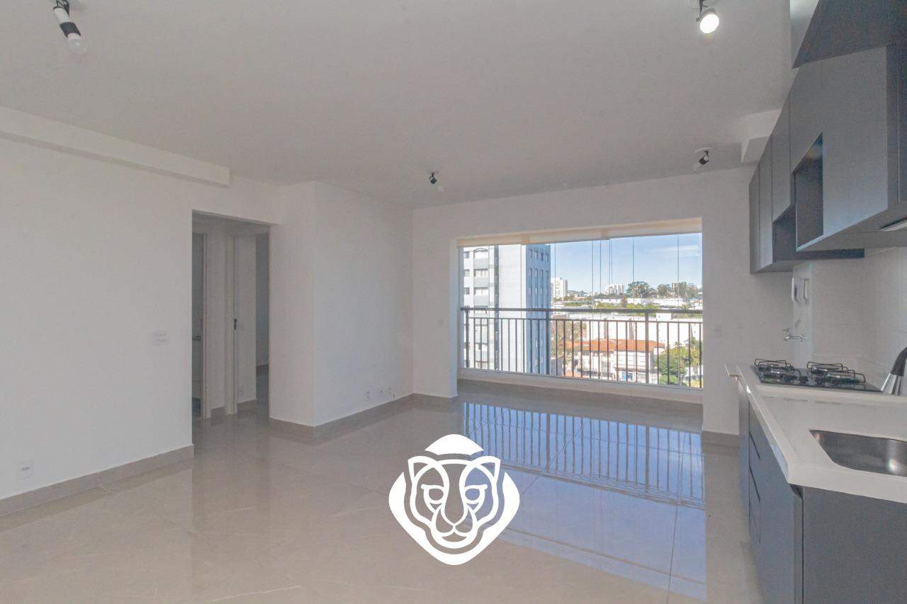 Sala dois ambientes e cozinha 