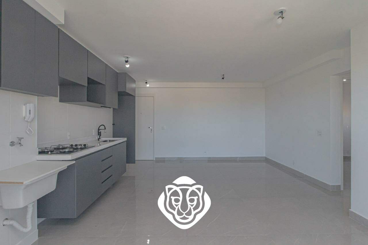 Sala dois ambientes e cozinha