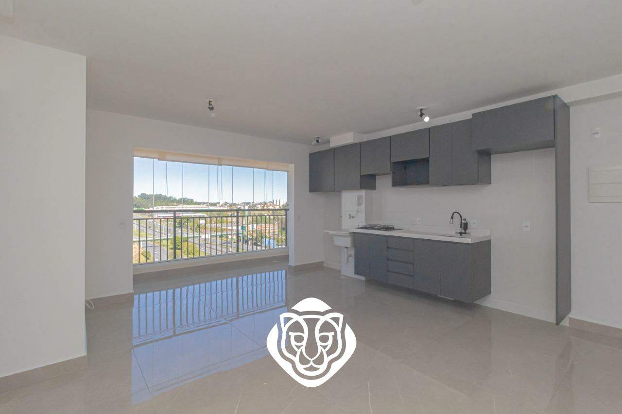 Sala dois ambientes e cozinha 