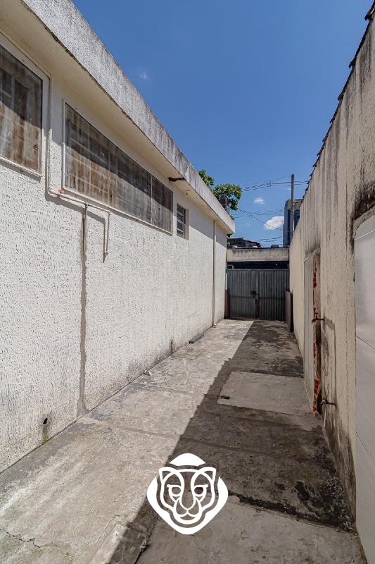 Acesso lateral / Garagem