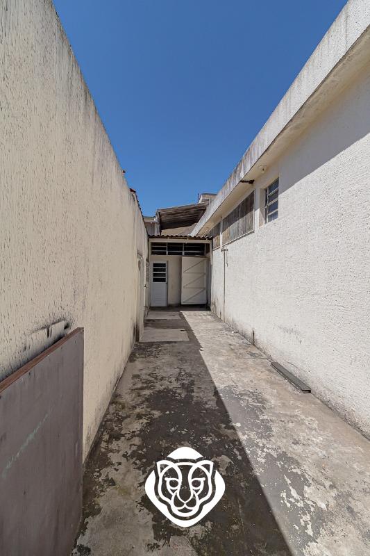 Acesso lateral / Garagem