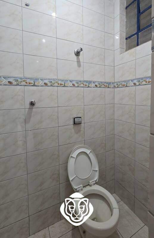 Salão/Banheiro 