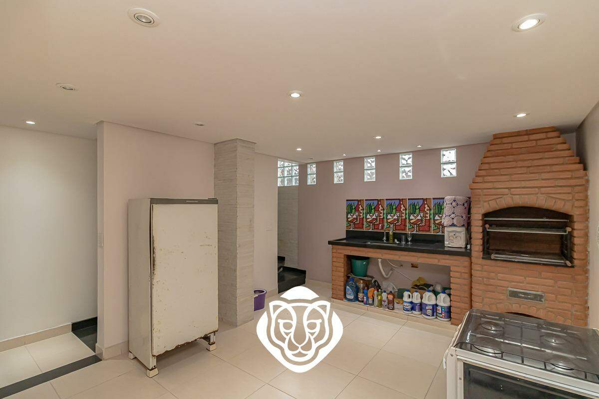 Área de churrasqueira