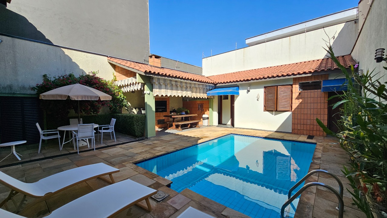 Piscina / Área gourmet 