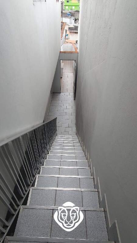 Escada de acesso 