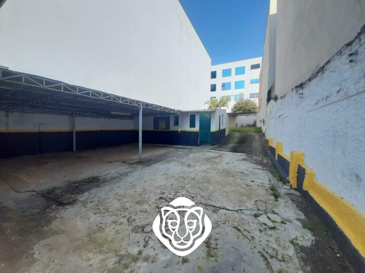 Garagem/quintal