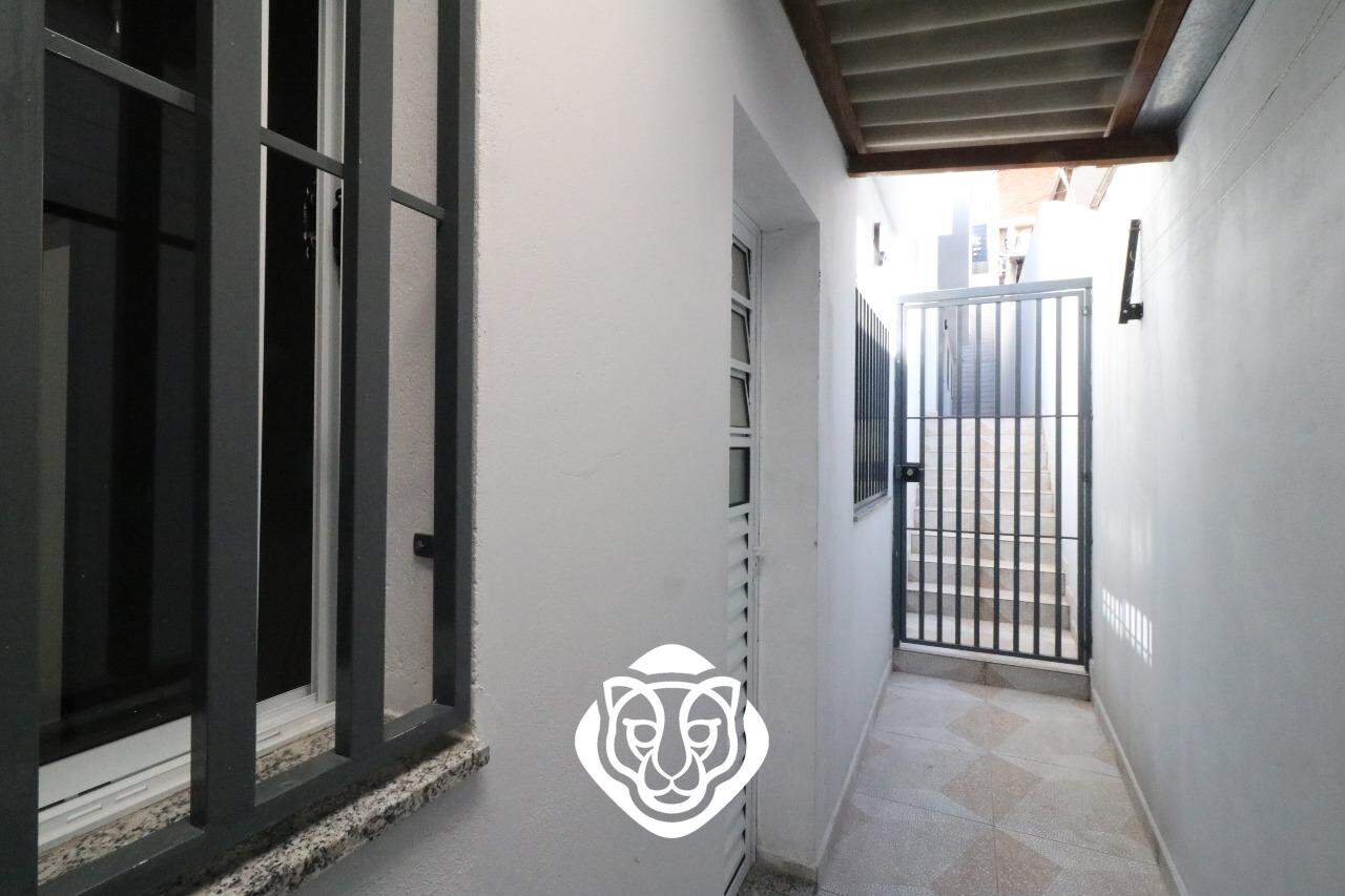 Área de serviço / Entrada