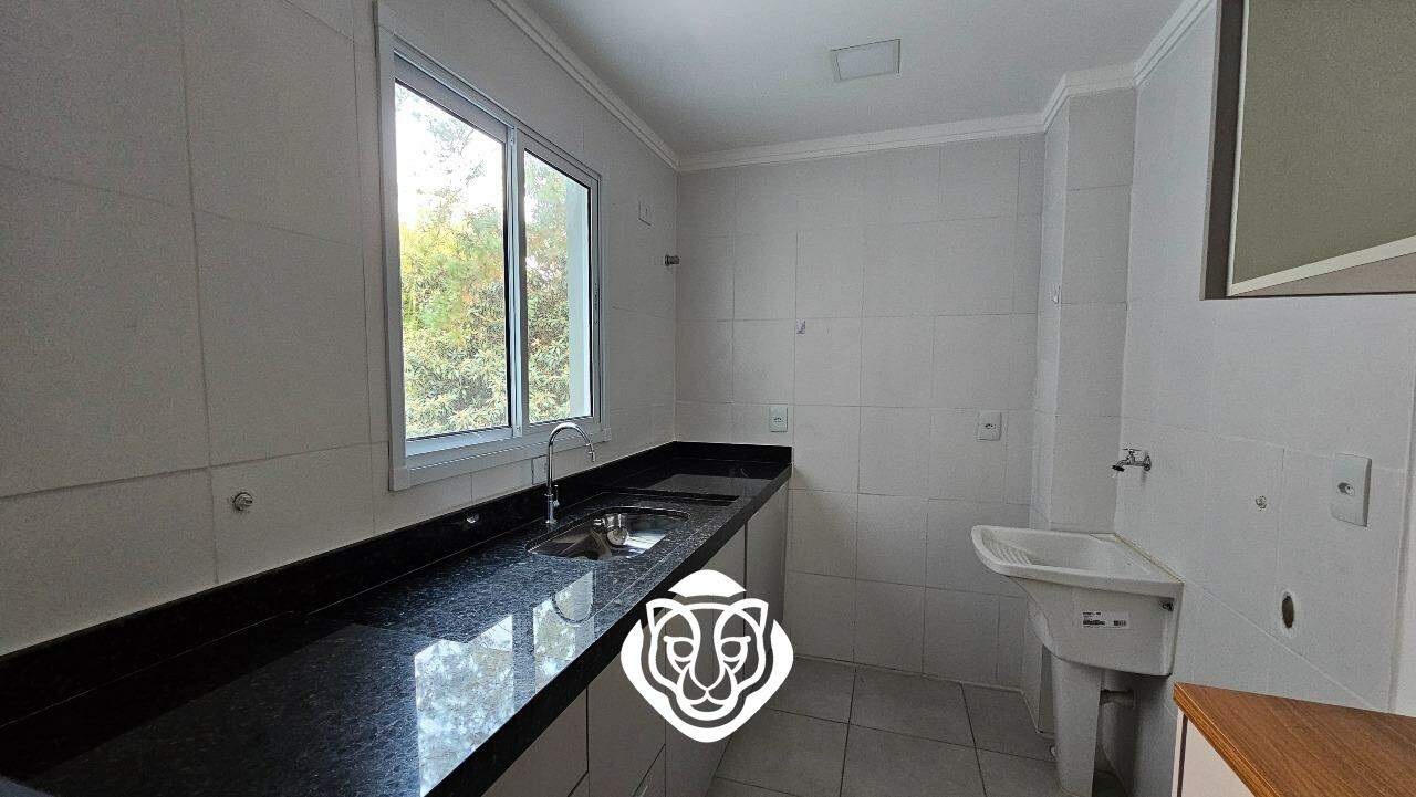 Cozinha / Área de serviço 