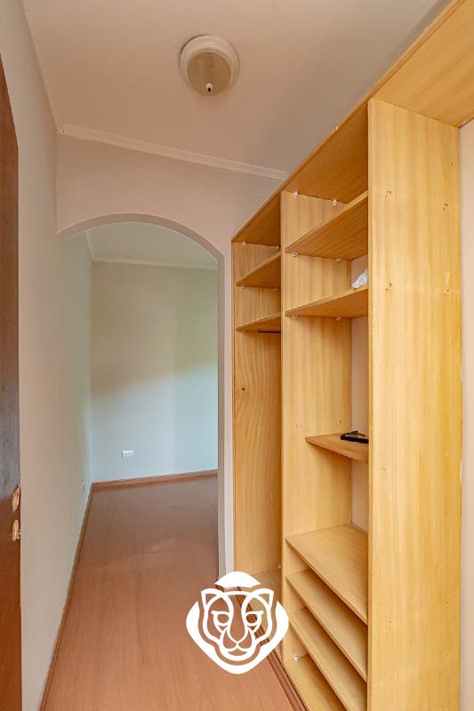 Dormitório III / Closet