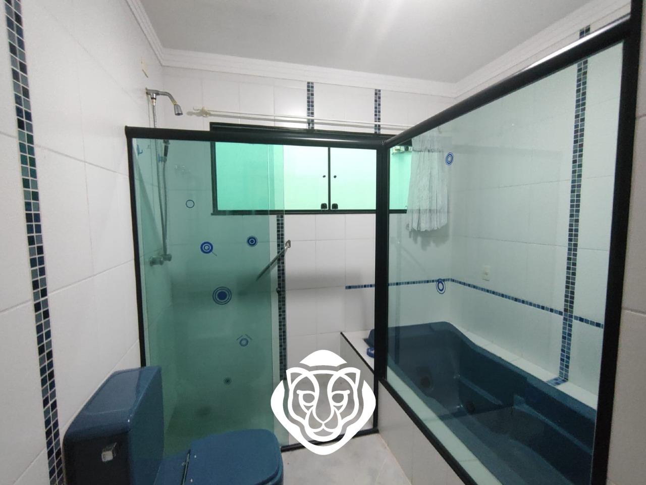 Banheiro suíte dormitório I