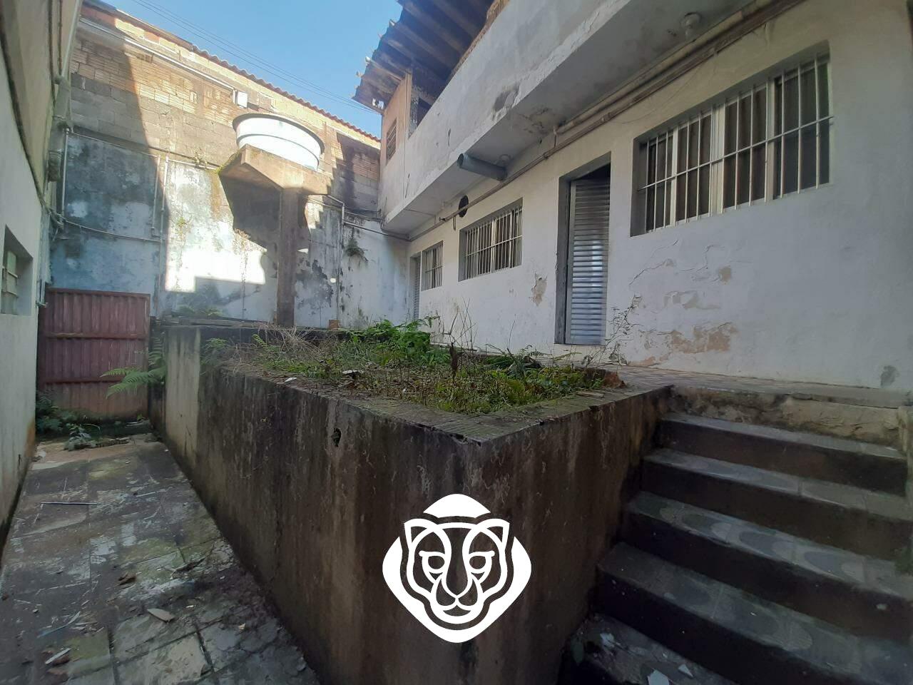 Acesso edícula  térreo