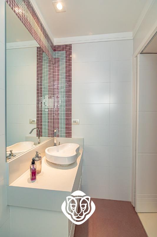 Banheiro - suíte III