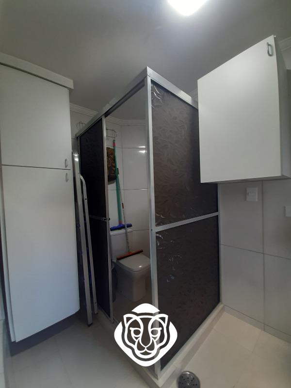 Banheiro área de serviço