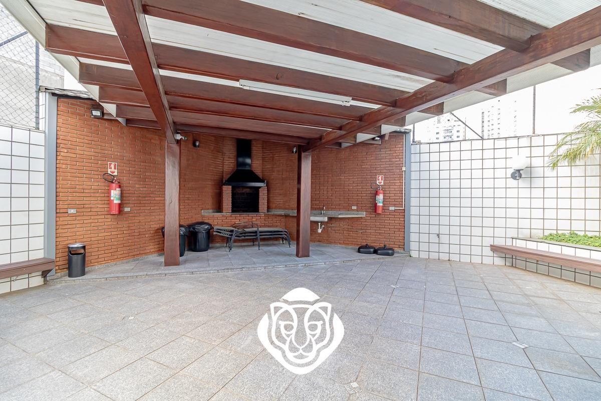 Área de churrasqueira