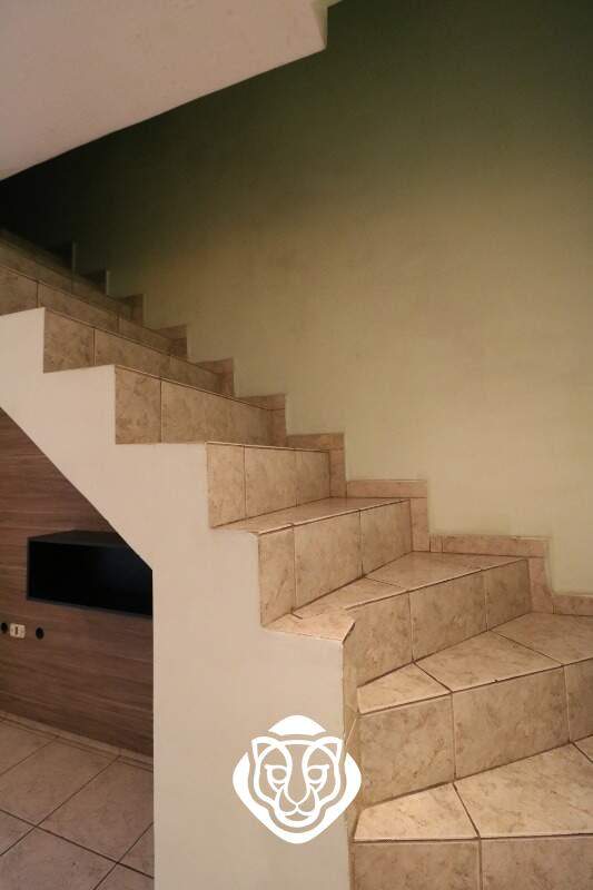 Escadas de acesso interno