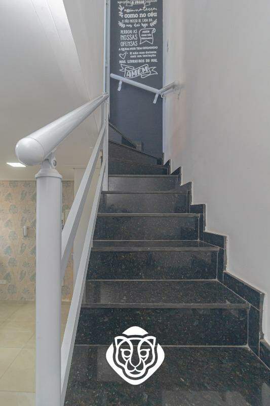 Escada de acesso