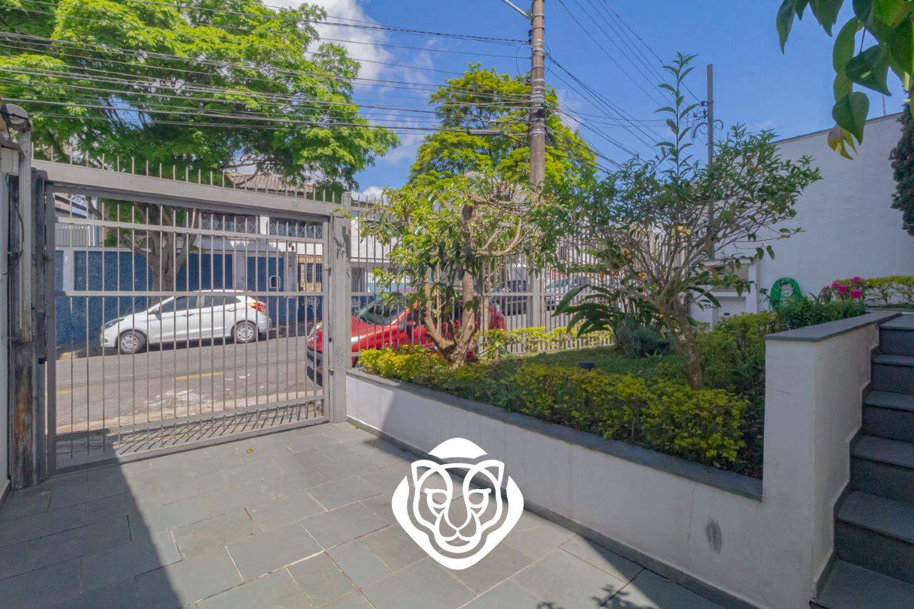 Garagem / Jardim