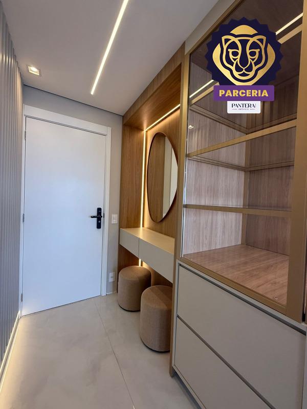 Entrada com Chapelaria