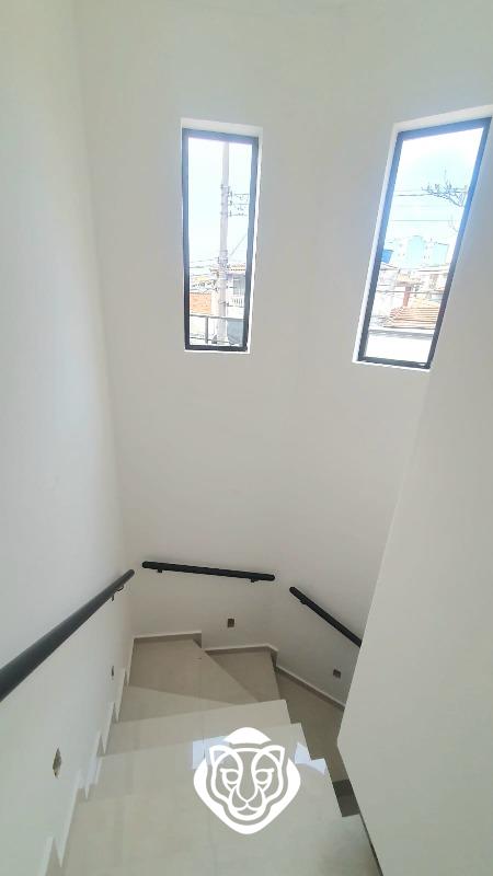 Escada de acesso aos Dormitórios(2º pavimento)