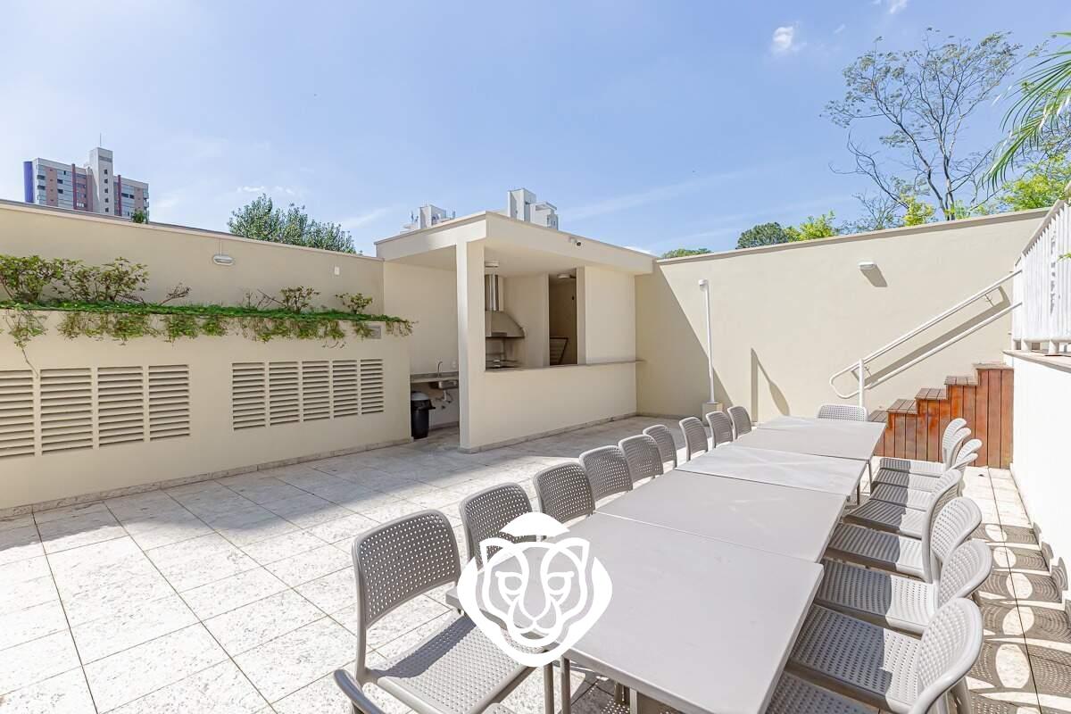 Área de churrasqueira