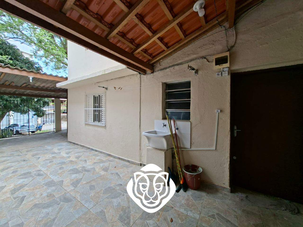 Área de serviço / Entrada 