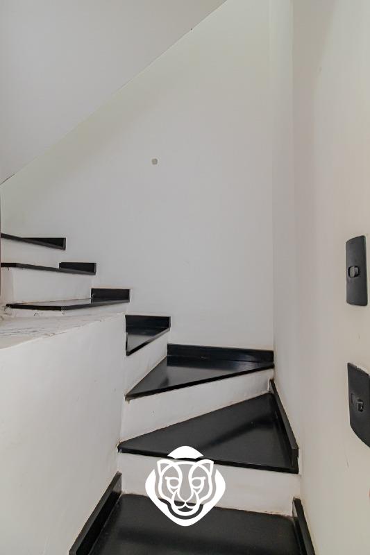 Acesso cômodo superior