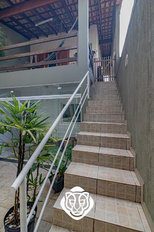 Acesso externo / Cômodo superior