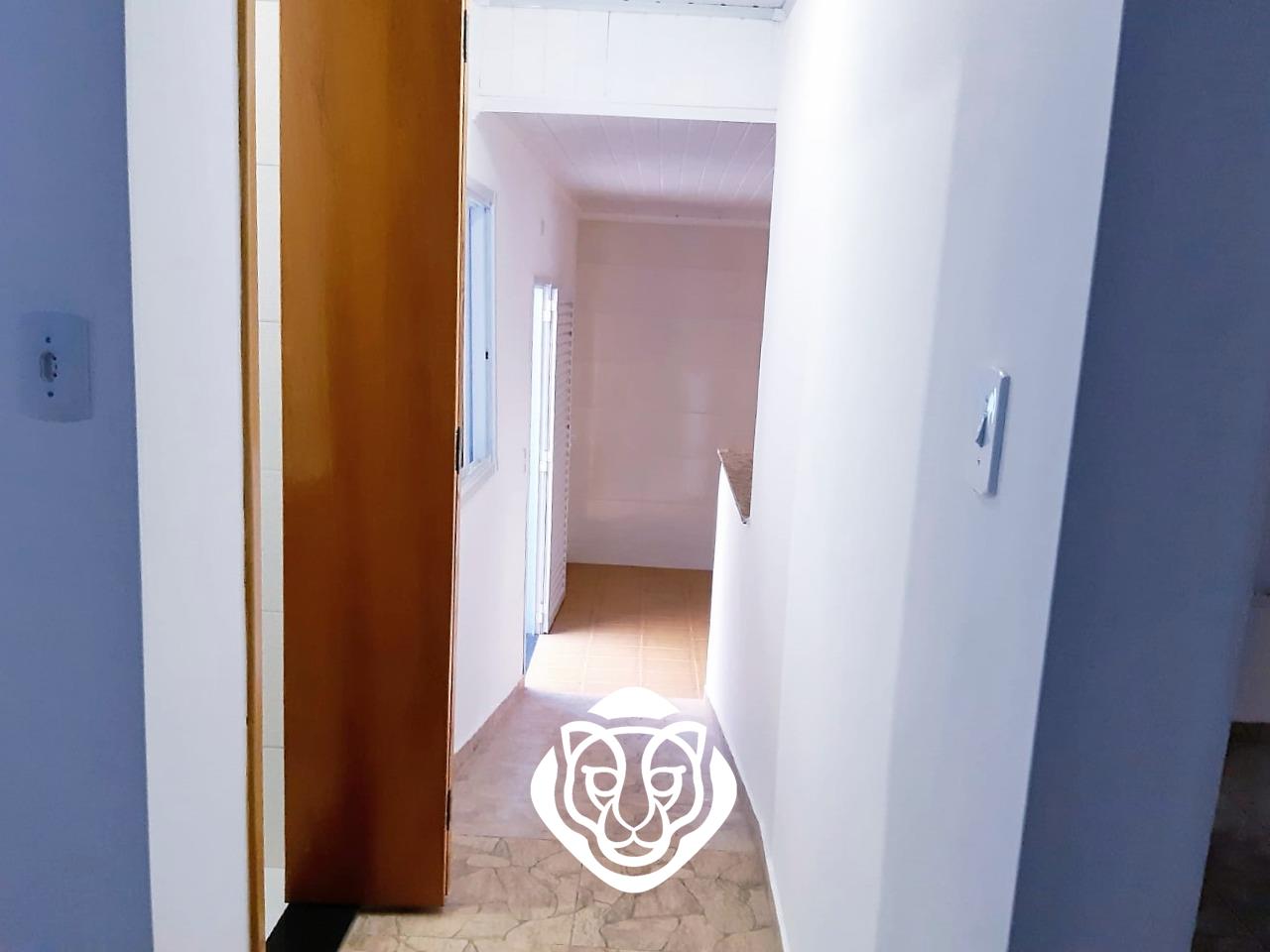 Casa 1 banheiro social 